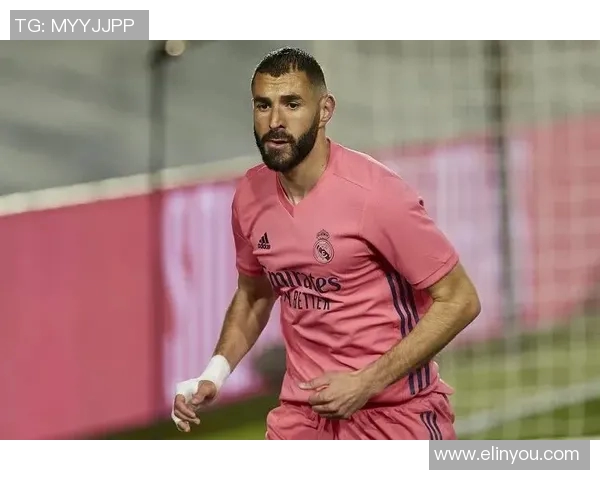 足球6号传奇球员回顾 从贝肯鲍尔到今天的顶级球星